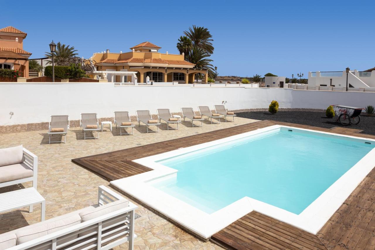 Luxury Villa Nieve Caleta De Fuste Exterior photo